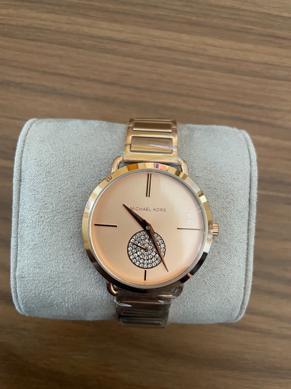 Michael Kors Rose Gold Tone Crystal Accent Women's Bracelet Watch - Picture 4 of 4